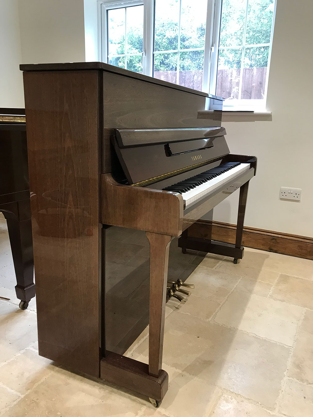 yamaha-upright-piano-dorset.jpg