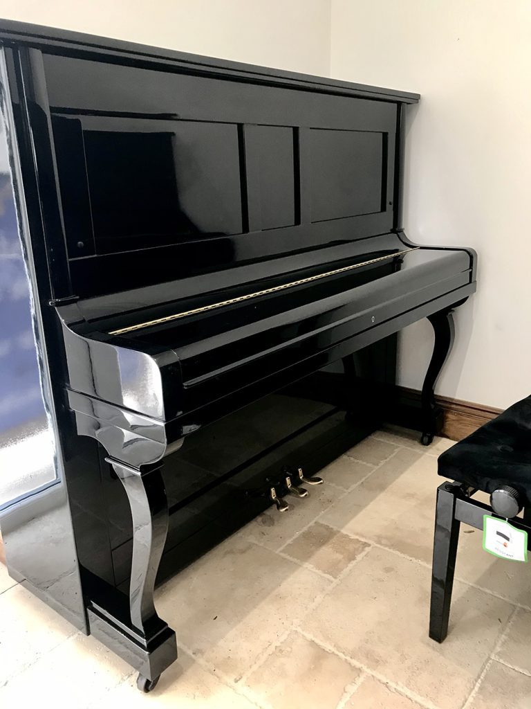 piano,apollo,black,high,gloss,traditional,sale,dorset,used,reconditioned,refurbished,panel,case