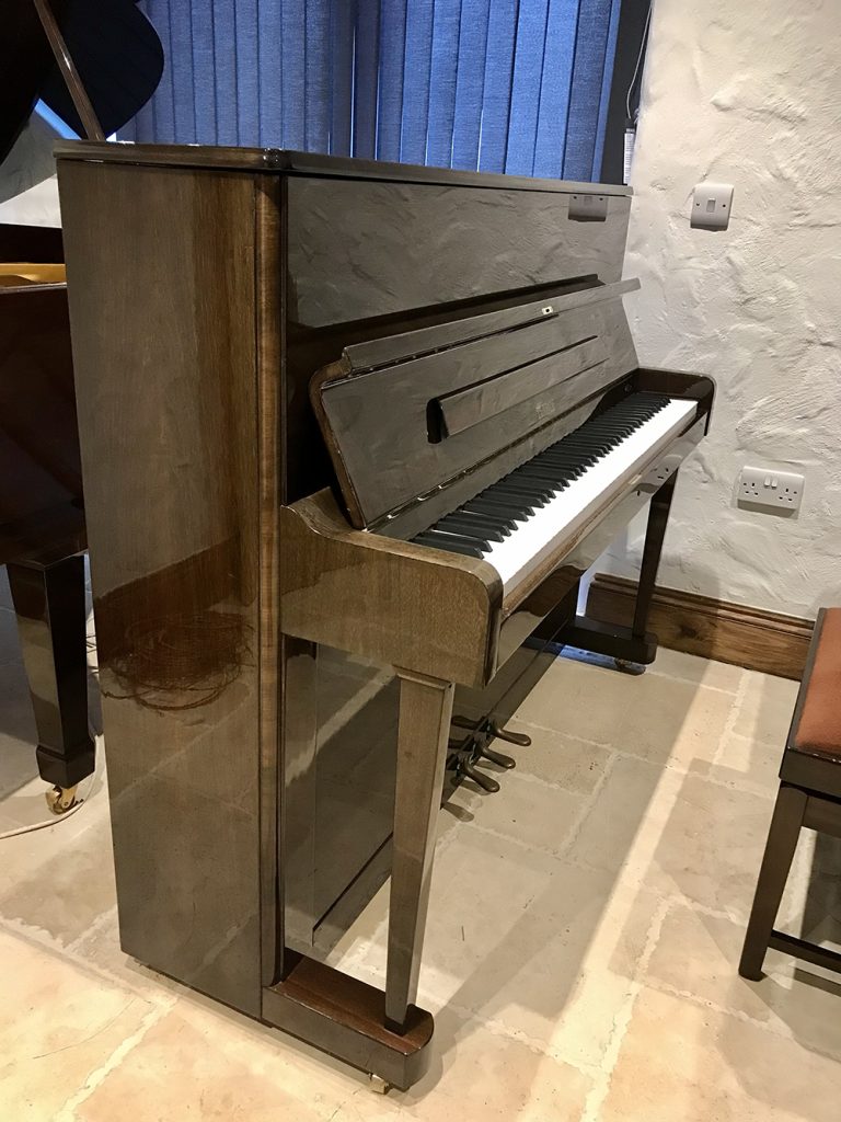 used,petrof,upright,piano,Dorset,118,walnut