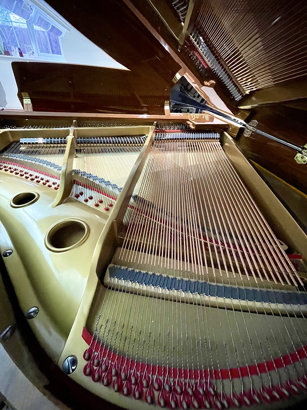 Baby grand piano - Reid Sohn - Image 8