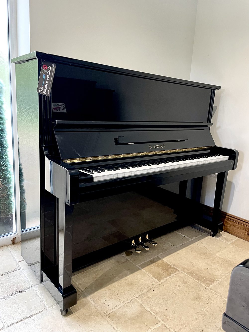 Kawai BL31 upright piano in high gloss black