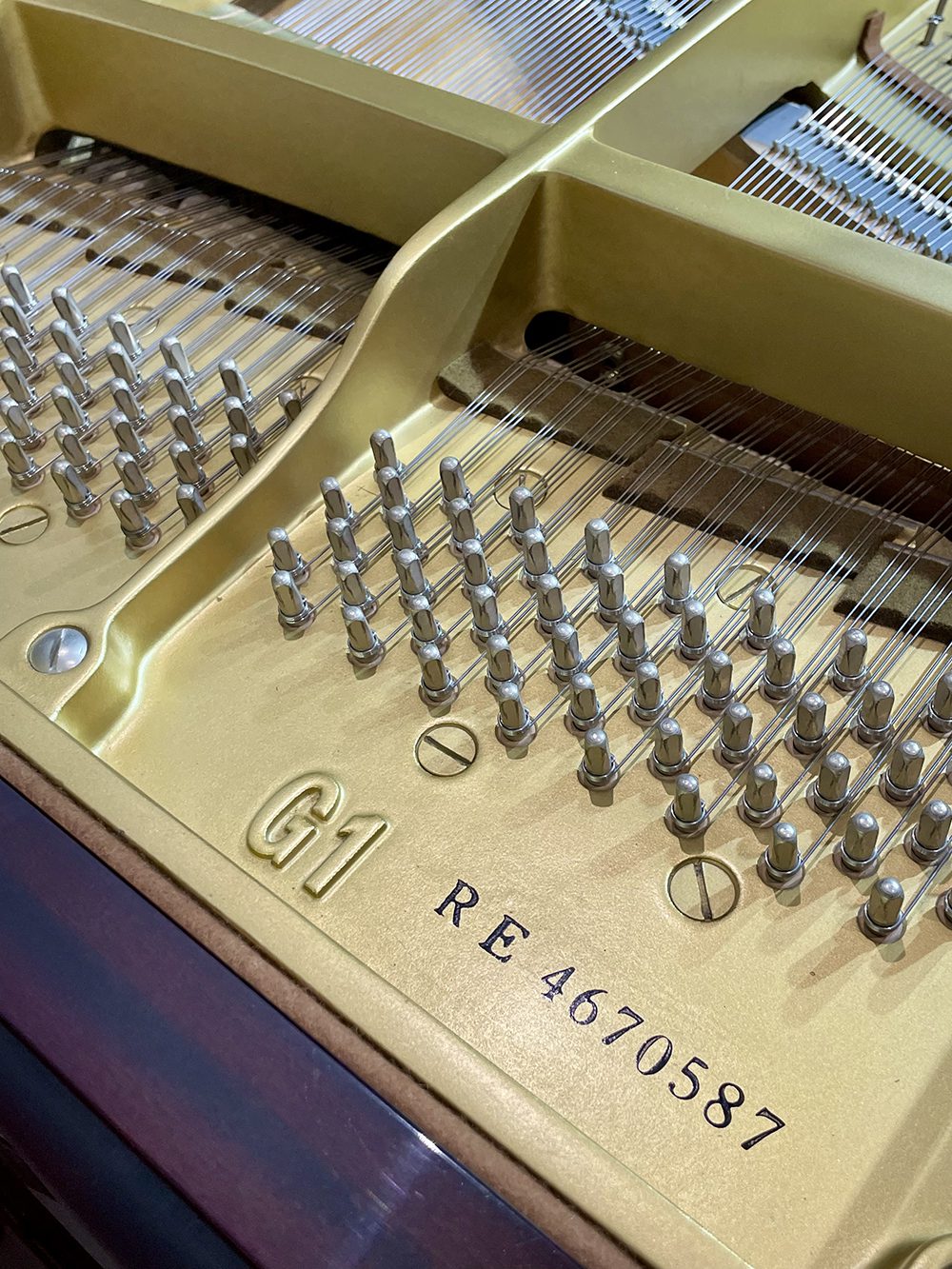 Yamaha G1 baby grand piano in mahogany - Image 8