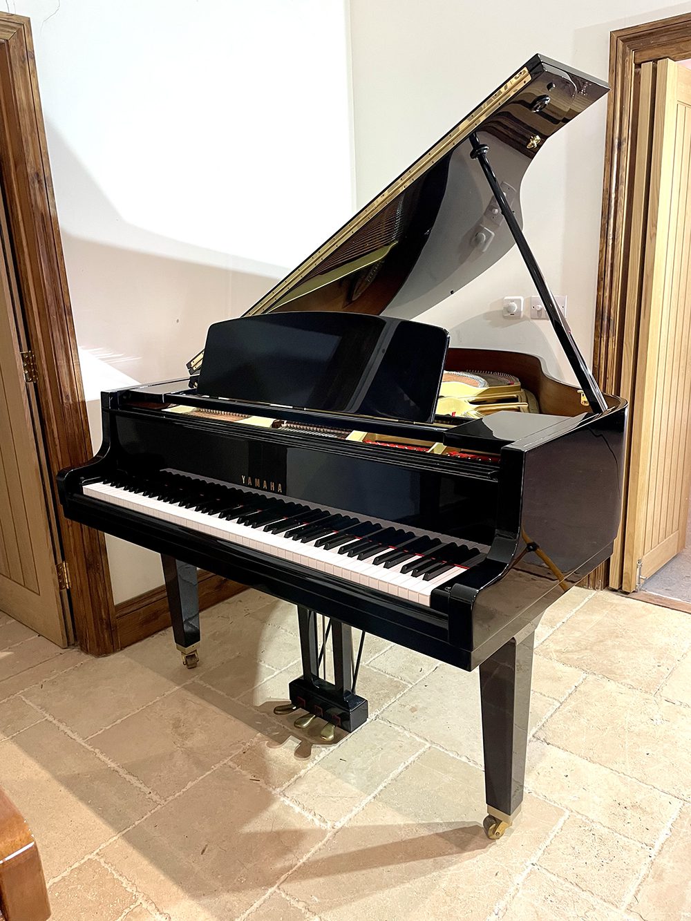 Yamaha GH1 baby grand piano - Sold
