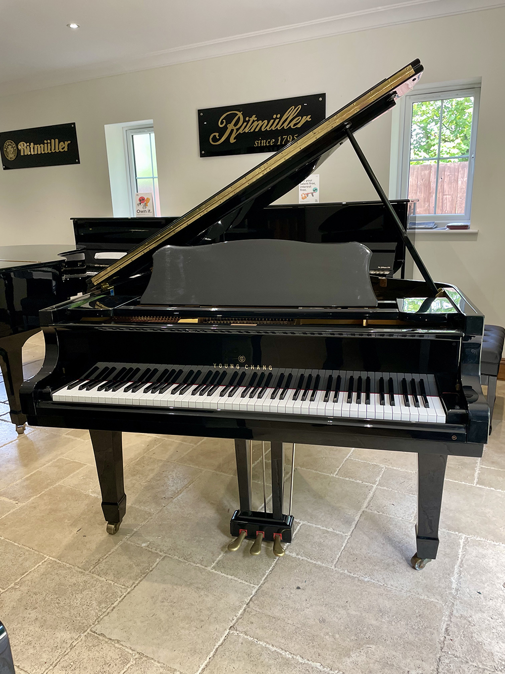 Young Chang baby grand piano