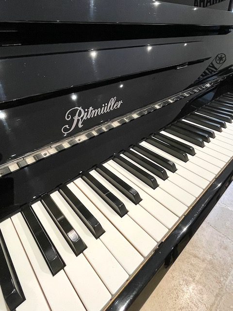 Nearly new Ritmuller EU112 - Image 7