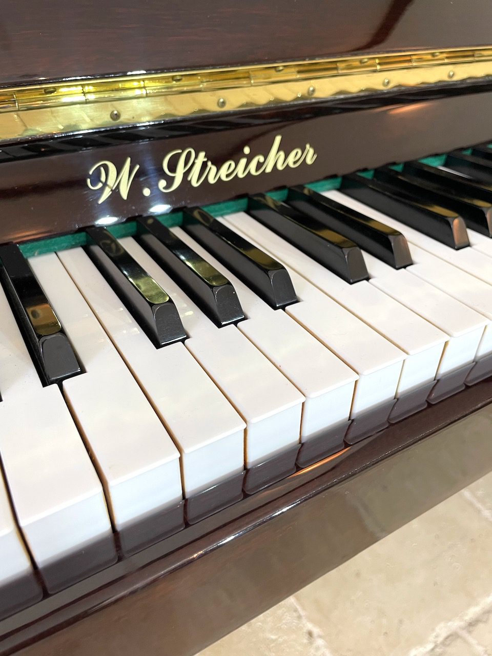 W. Streicher S115 Upright Piano c.2000 – German-Engineered, Exceptional Condition - Image 3